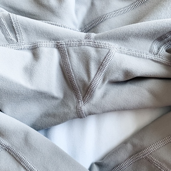 lululemon athletica Gray Mesh Panel Leggings - Picture 4 of 4